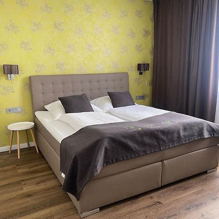 City Hotel Apartm3 Am Park Бад Ойнхаузен Екстериор снимка