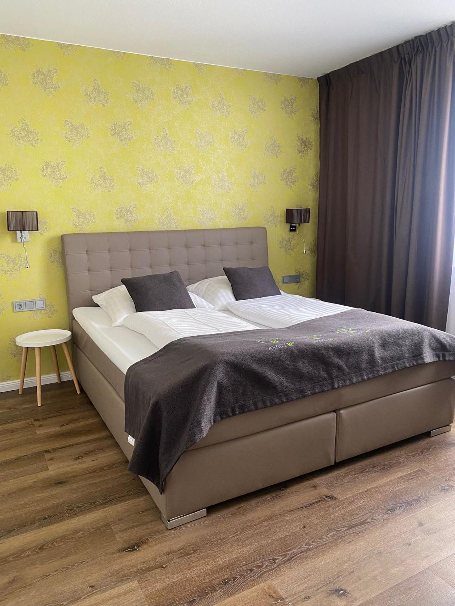 City Hotel Apartm3 Am Park Бад Ойнхаузен Екстериор снимка